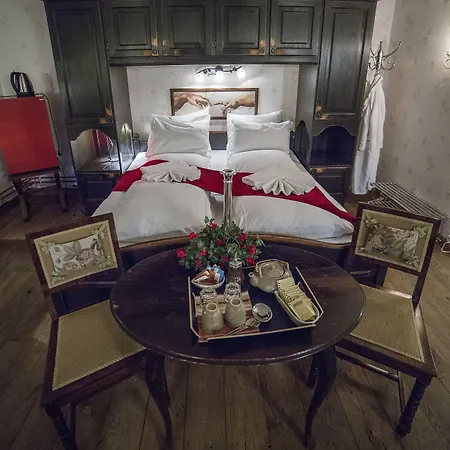 Mary-ann's Polarrigg Hotel