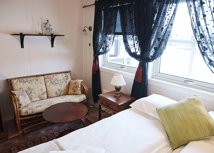 Mary-ann's Polarrigg Hotel