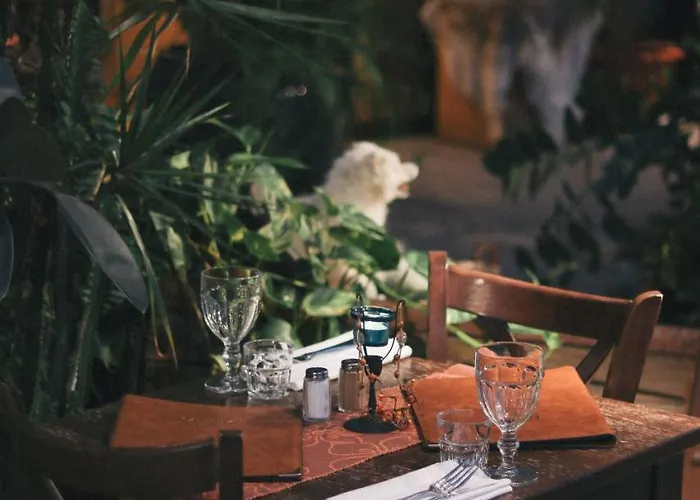 玛丽安波拉里格酒店 2* 朗伊尔城