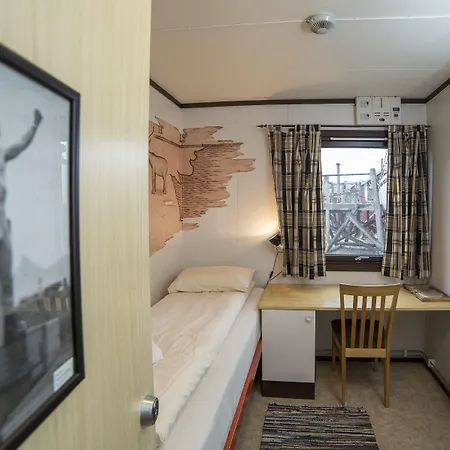 매리-앤 폴라리그 2*