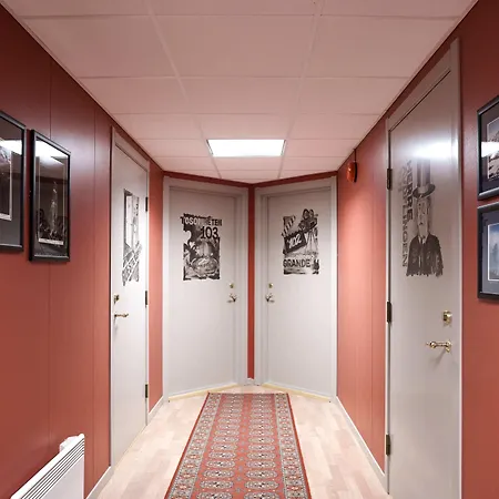 매리-앤 폴라리그 롱이어비엔