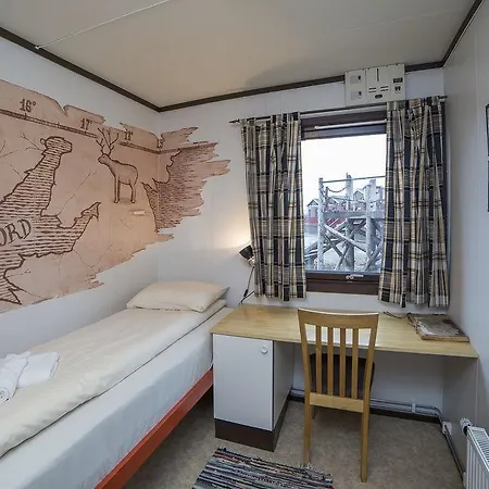 Mary-ann's Polarrigg Hotell 2*