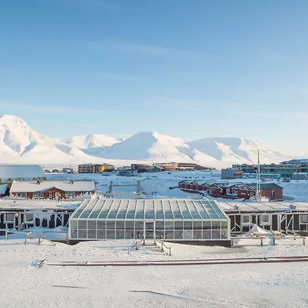 Mary-ann's Polarrigg Longyearbyen