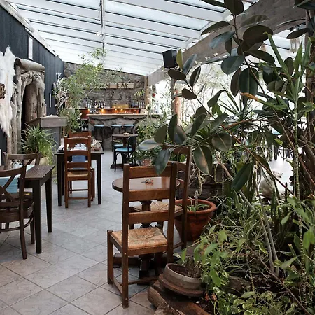 Mary-ann's Polarrigg Hotell