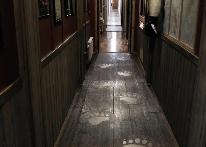 Mary-ann's Polarrigg Hotel Longyearbyen